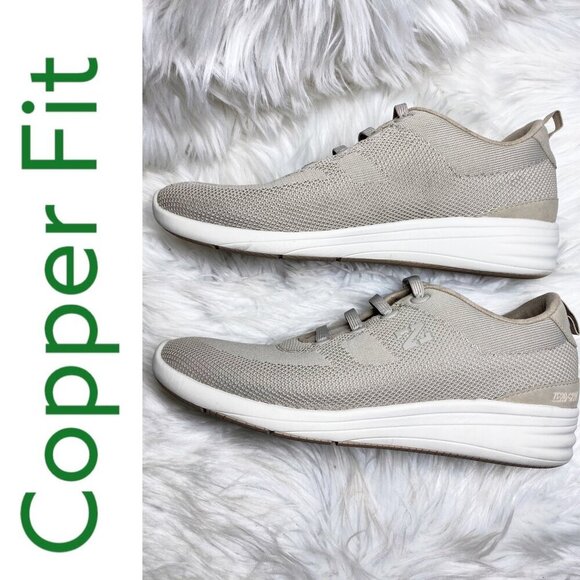 COPPER FIT FREEDOM ZERO GRAVITY MENโS SLIP ON LOW TOP WALKING SNEAKERS BEIGE 9.5 - Picture 4 of 11